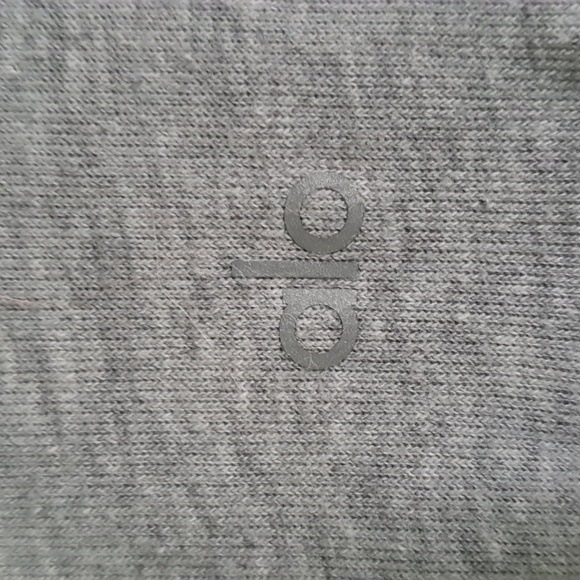 GUC alo funnel neck sweatshirt, size L - Picture 3 of 9